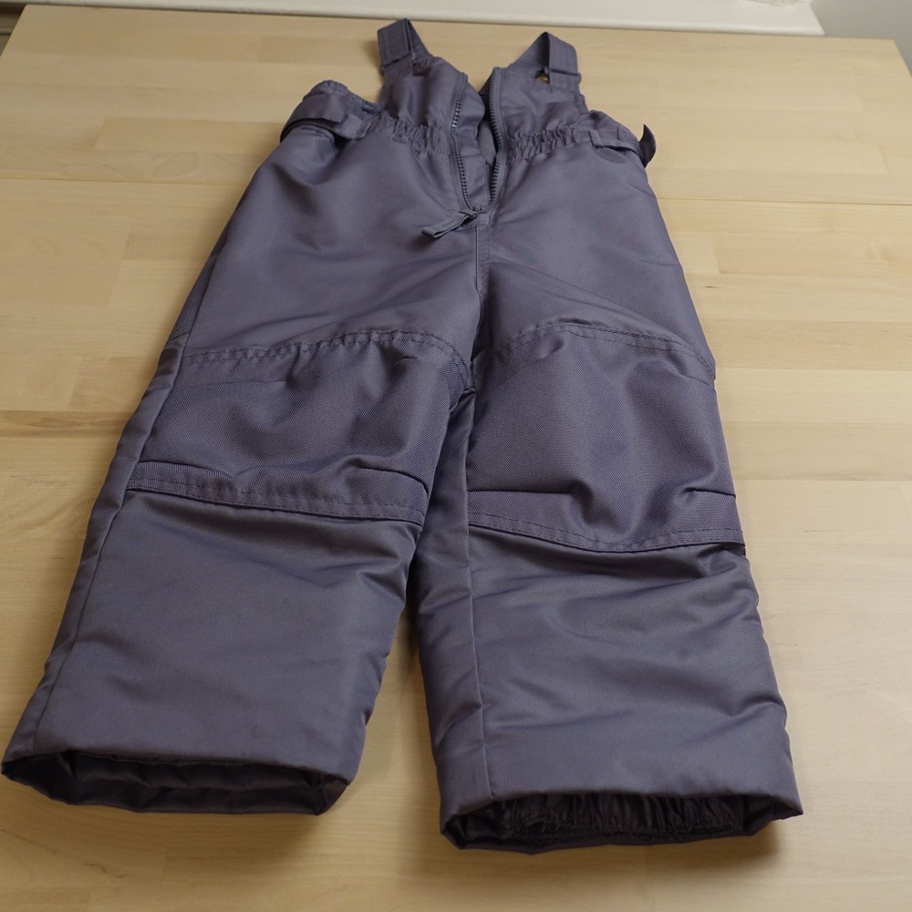 3 for $20 - Cat & Jack Gray Toddler Snowbibs